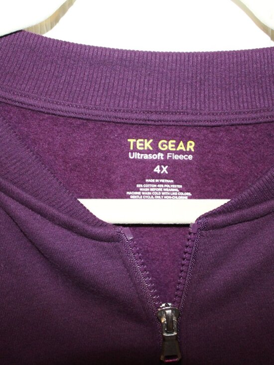 tek gear Tops - NWT Tek Gear Bomber style zip front sweatshirt Nicely Made women's 4X Purple